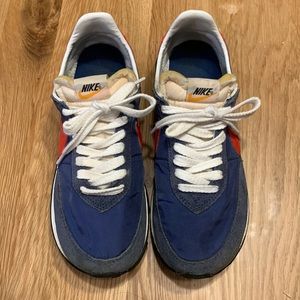 Nike Vintage Style Waffle Trainers Red Blue Mens Size 8.5